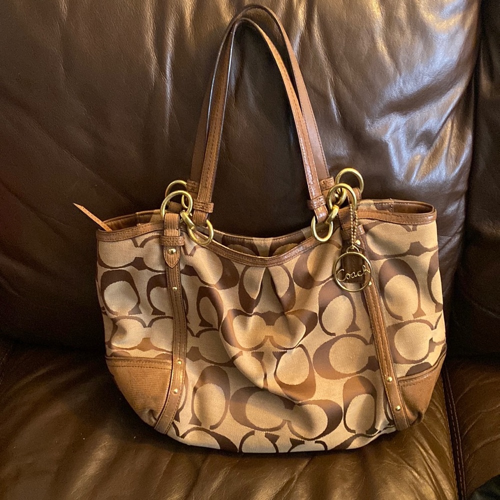 COACH shoulder bag